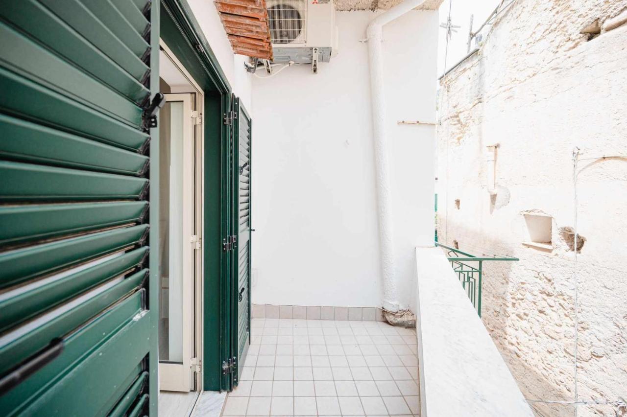 White Amalfi Centro Storico By Italianhost Apartment ภายนอก รูปภาพ