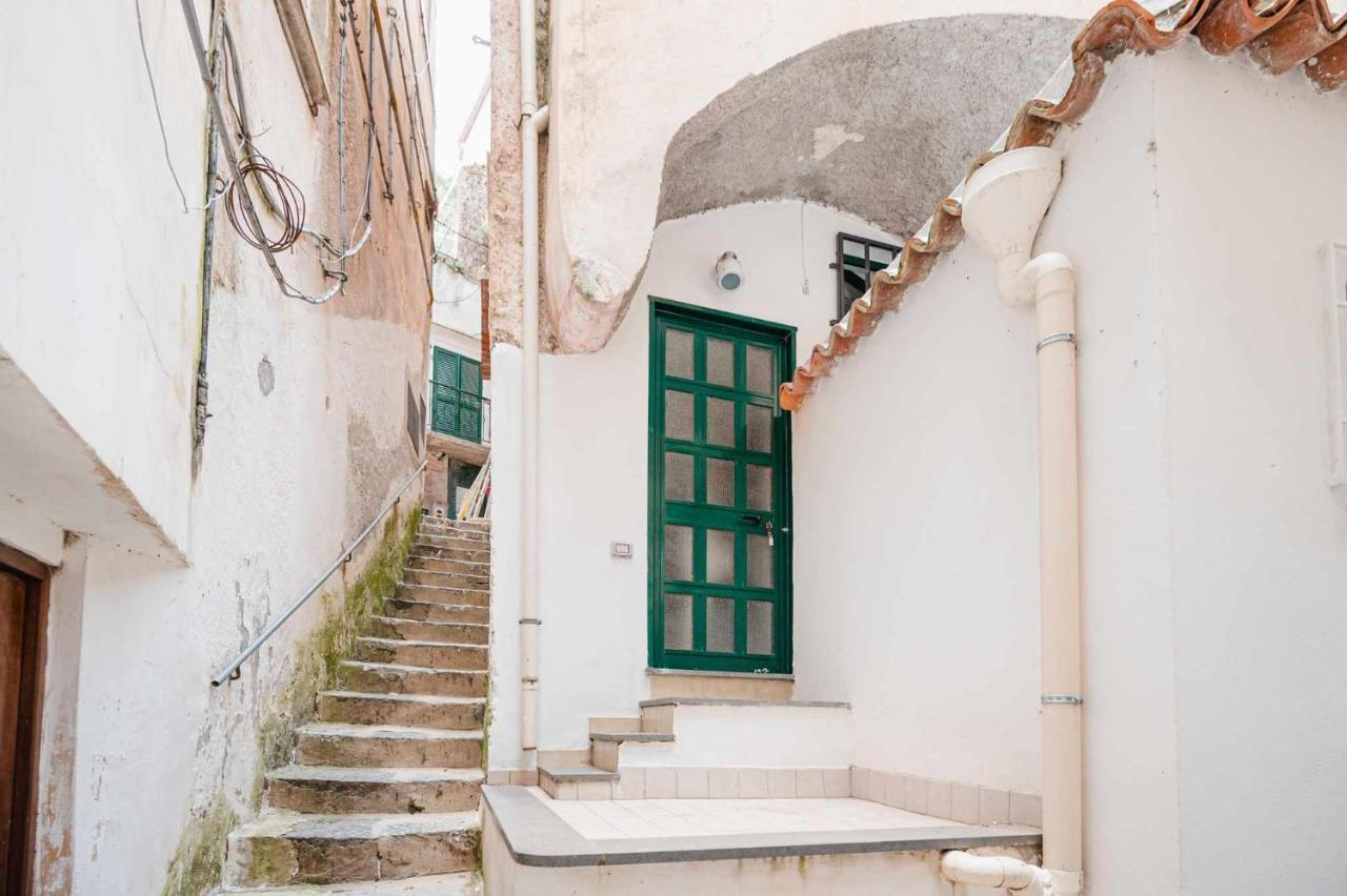 White Amalfi Centro Storico By Italianhost Apartment ภายนอก รูปภาพ