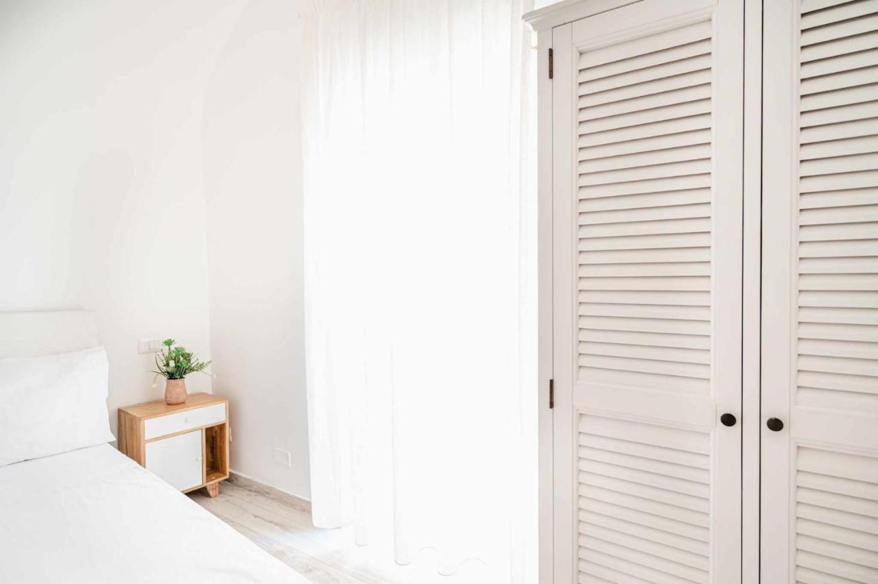 White Amalfi Centro Storico By Italianhost Apartment ภายนอก รูปภาพ